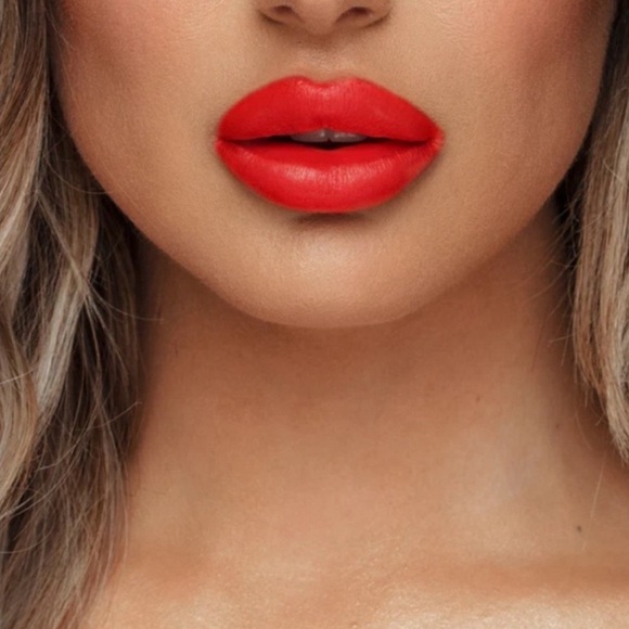 Trade for trendypink 

NWT lipstick set - Picture 8 of 8